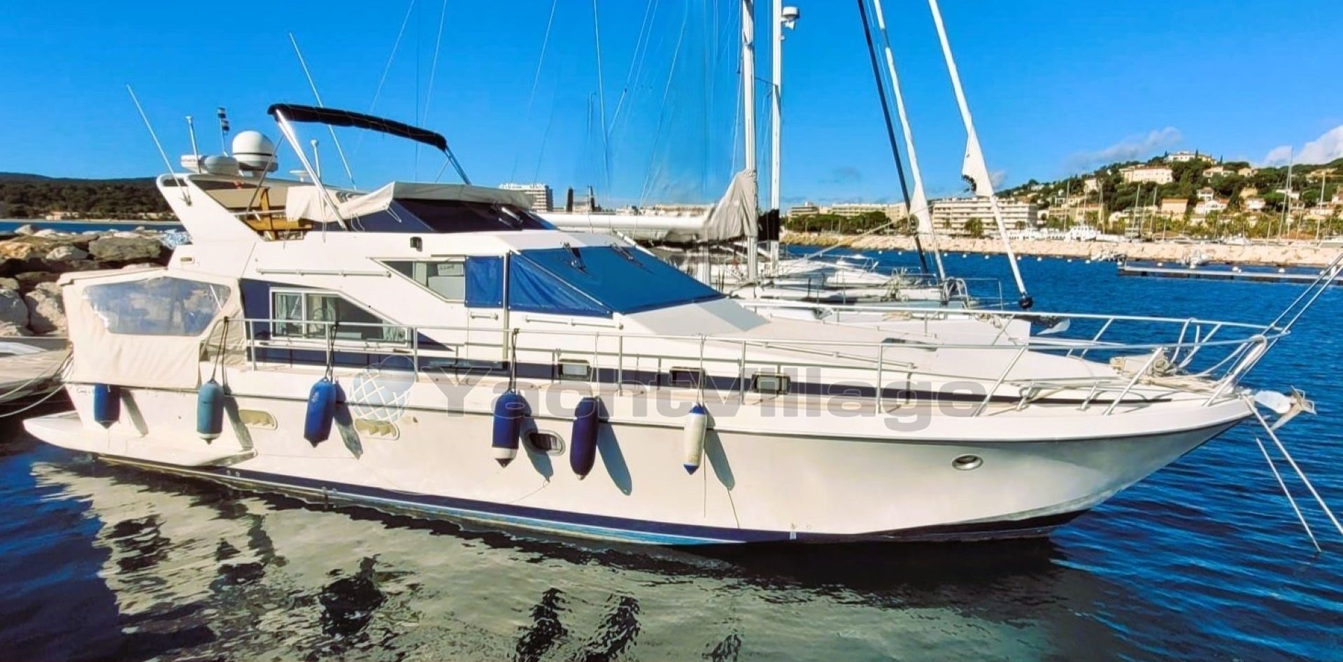 Guy Couach 1401 (1992) In vendita, εισαγωγή Σε απόθεμα στην ΕΕ — φωτο 1 | AMECAR Guy Couach 1401 (1992) In vendita, εισαγωγή Σε απόθεμα στην ΕΕ — φωτο 1