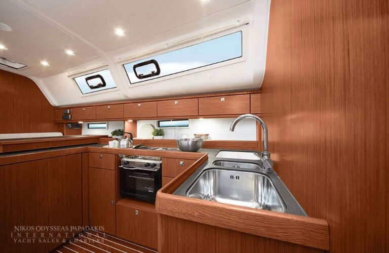 Bavaria 51 Cruiser, εισαγωγή Σε απόθεμα στην ΕΕ — φωτο 5 z 8