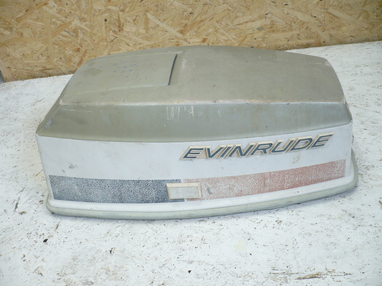 Czapa kryt na závěsného motoru Evinrude, Σε απόθεμα στην ΕΕ — φωτο 1
