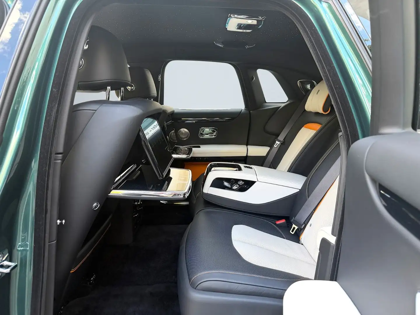 2024 Rolls-Royce Ghost, 12.265 km, Γερμανία — φωτο 12 z 12