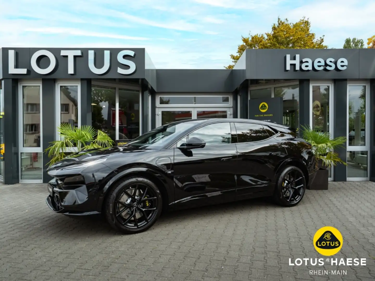 2025 Lotus Eletre, μαύρο, 11.350 km, Γερμανία — φωτο 1
