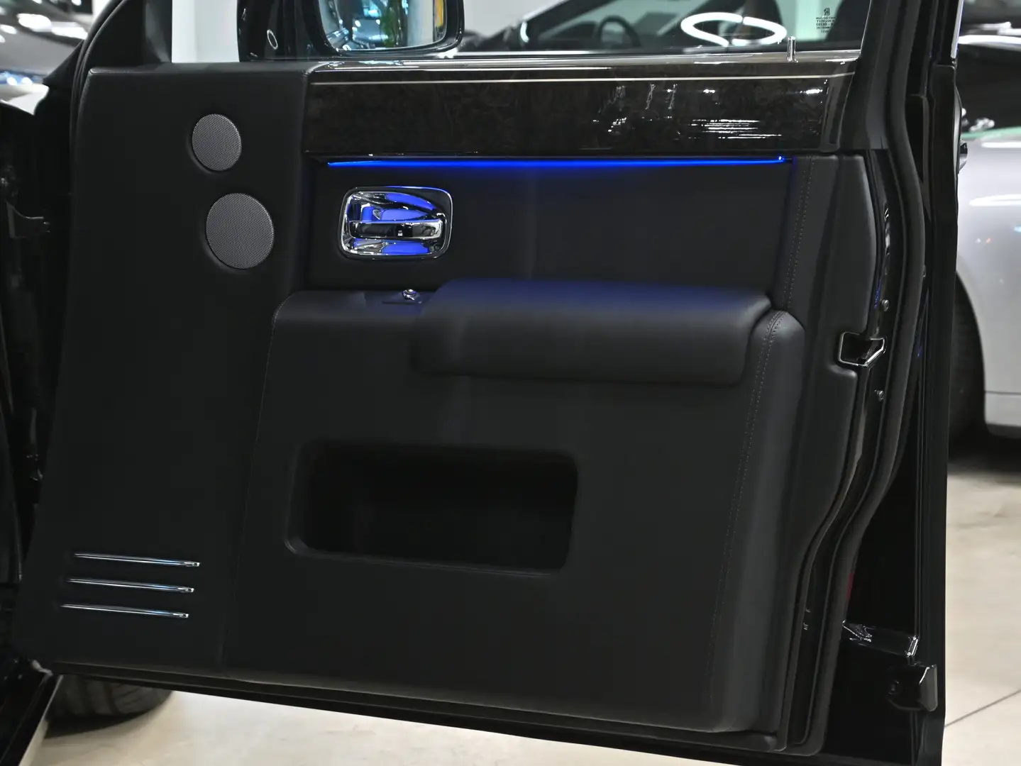 2015 Rolls-Royce Phantom, 83.867 km, Αυστρία — φωτο 6 z 12