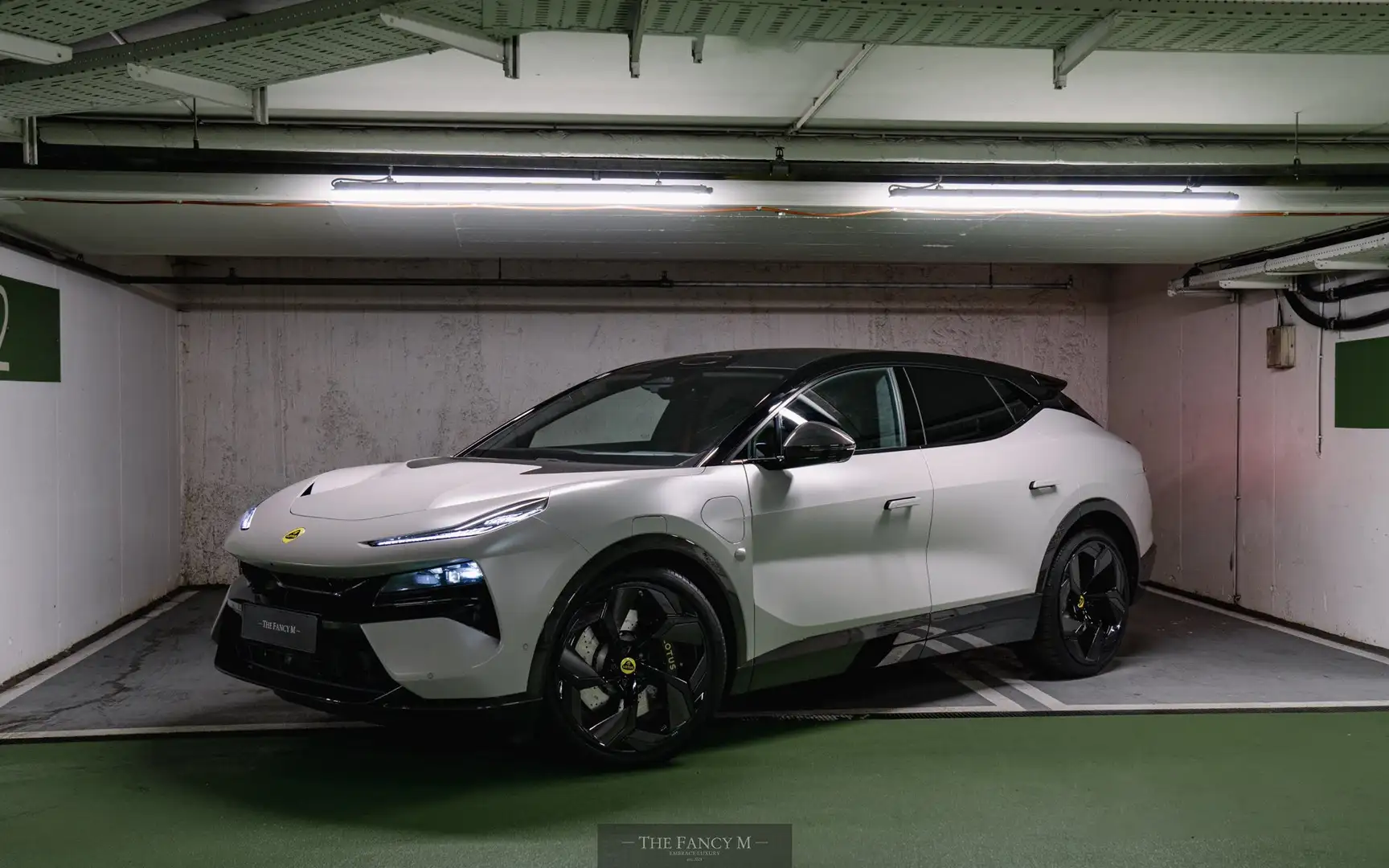 2025 Lotus Eletre, 8.500 km, Rakousko — φωτο 1