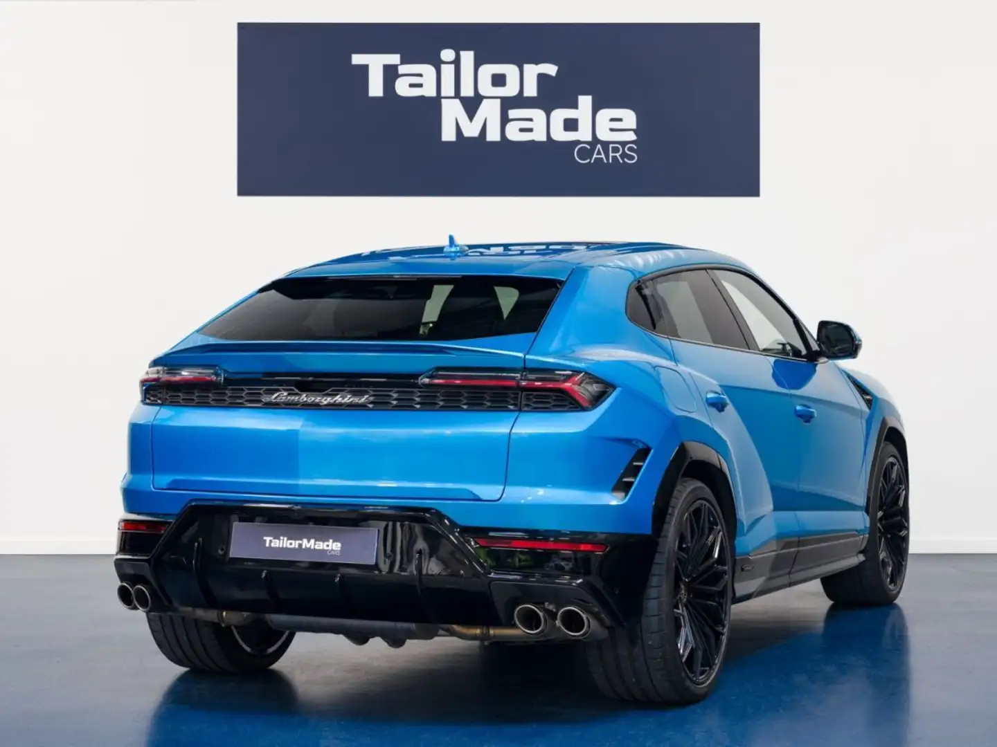 2025 Lamborghini Urus, Francie — φωτο 2 z 12