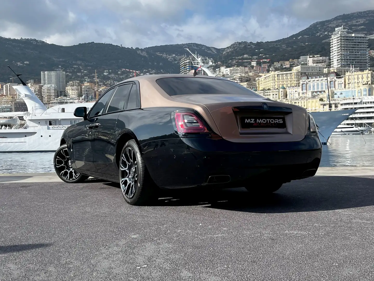 2022 Rolls-Royce Ghost, μαύρο, 7.000 km, Γαλλία — φωτο 9 z 12