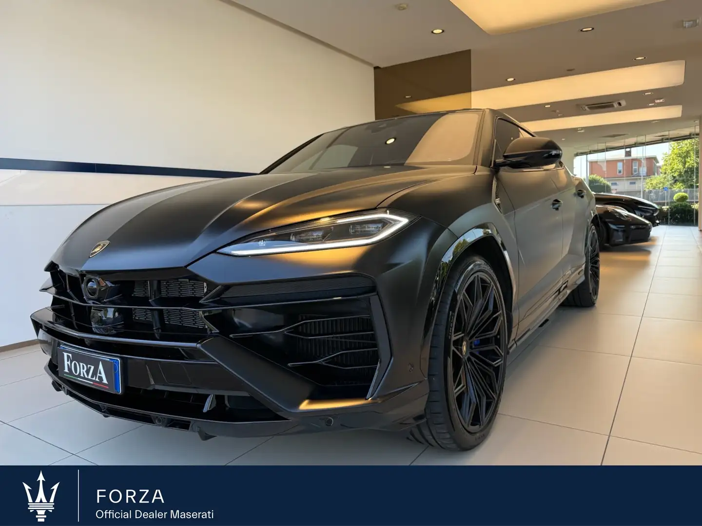 2025 Lamborghini Urus, 2.870 km, Ιταλία — φωτο 1