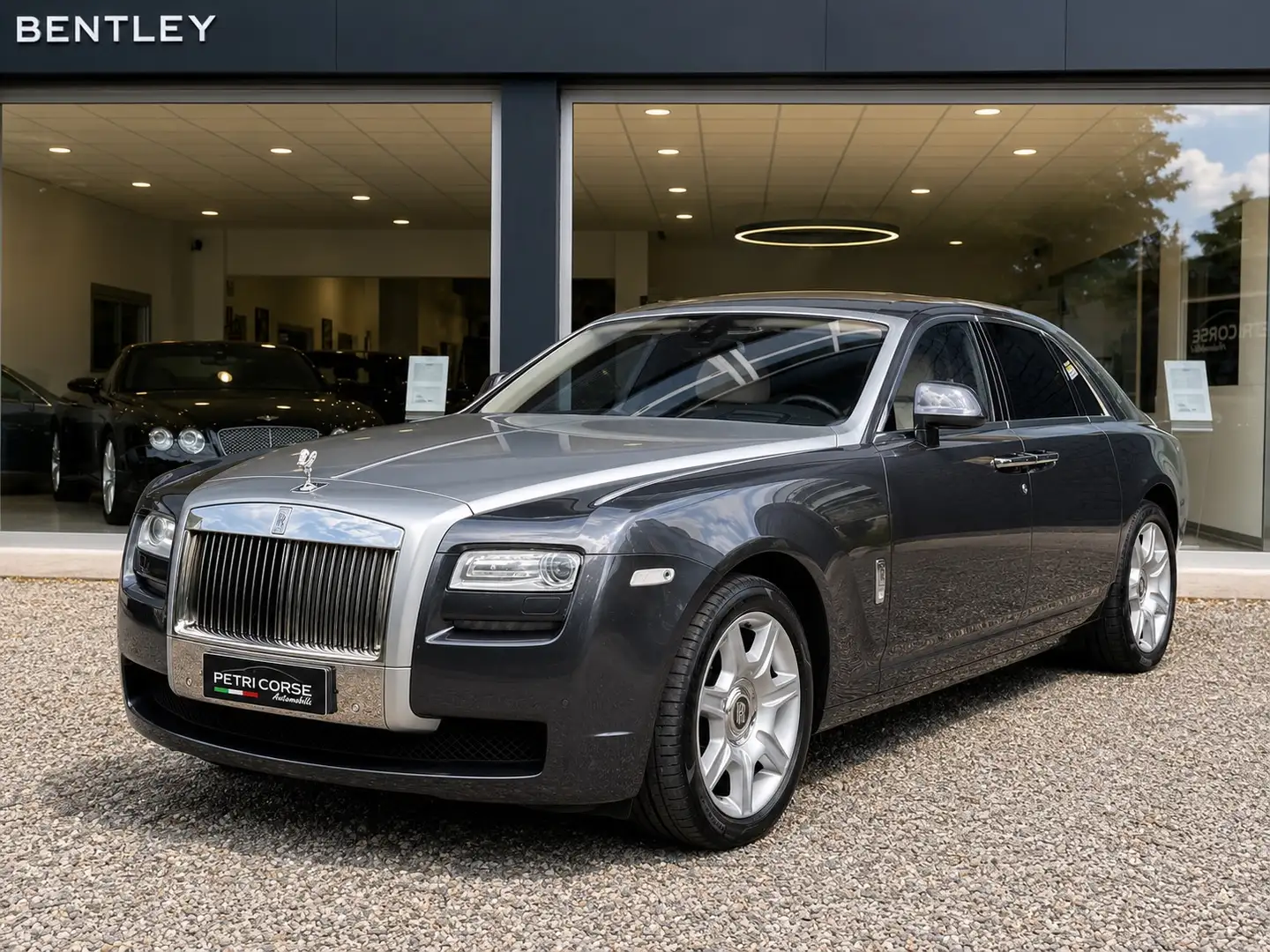 2013 Rolls-Royce Ghost, 250.000 km, Ιταλία — φωτο 1