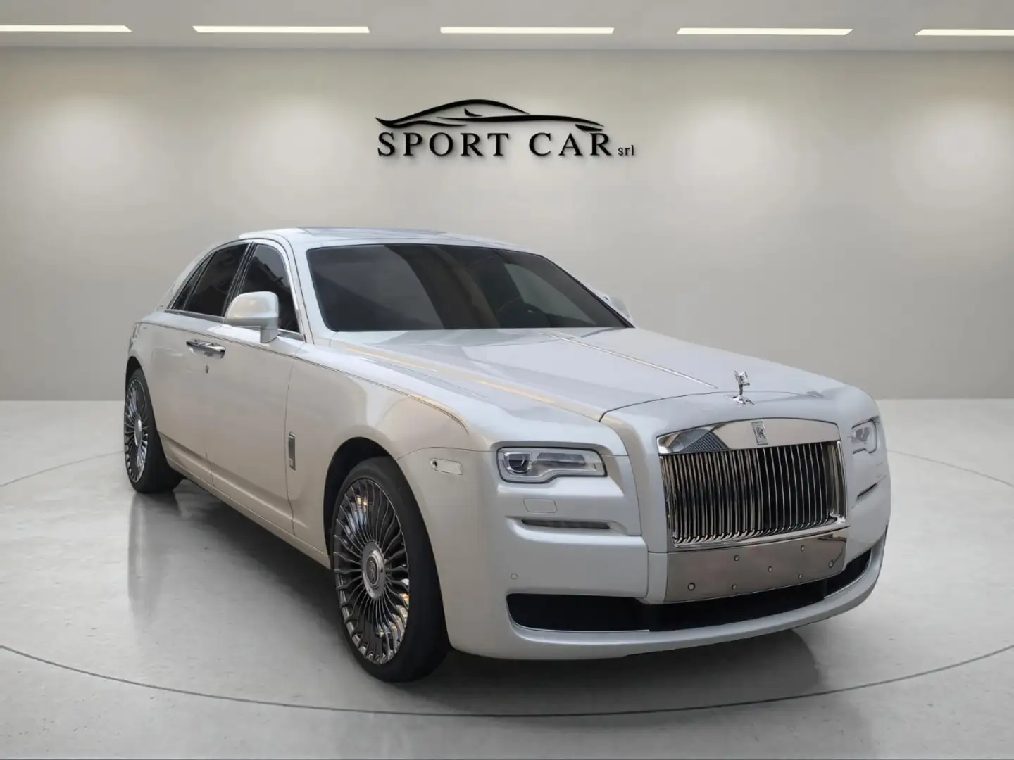 2016 Rolls-Royce Ghost, 41.000 km, Ιταλία — φωτο 1