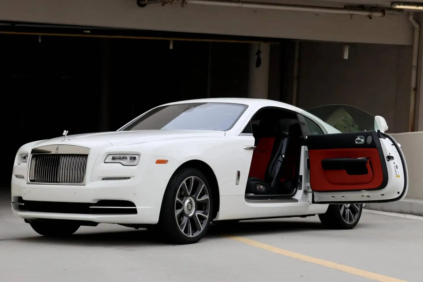 2019 Rolls-Royce Wraith, 4.200 km, Ιταλία — φωτο 1