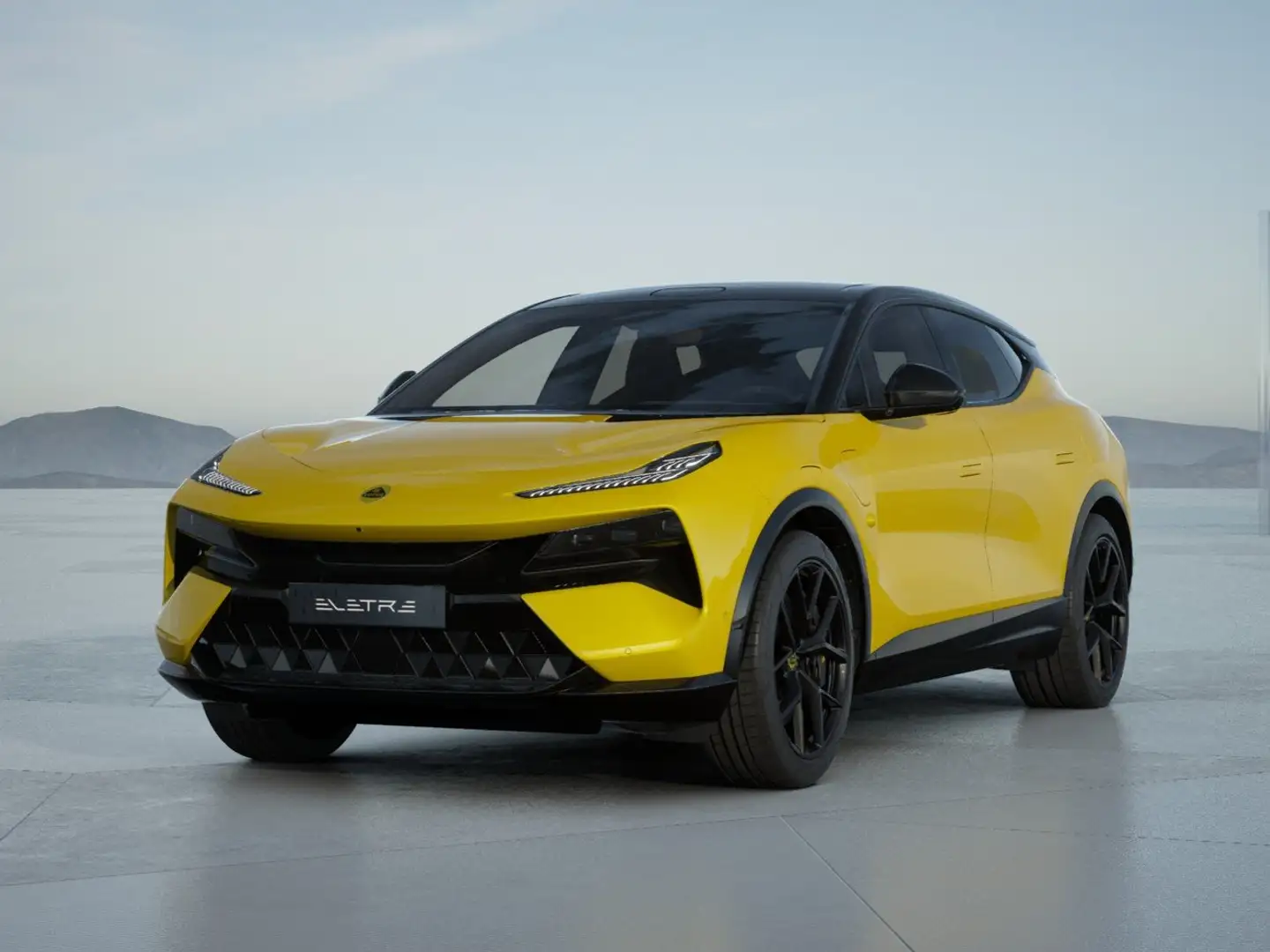 2025 Lotus Eletre, 2.100 km, Ιταλία — φωτο 1