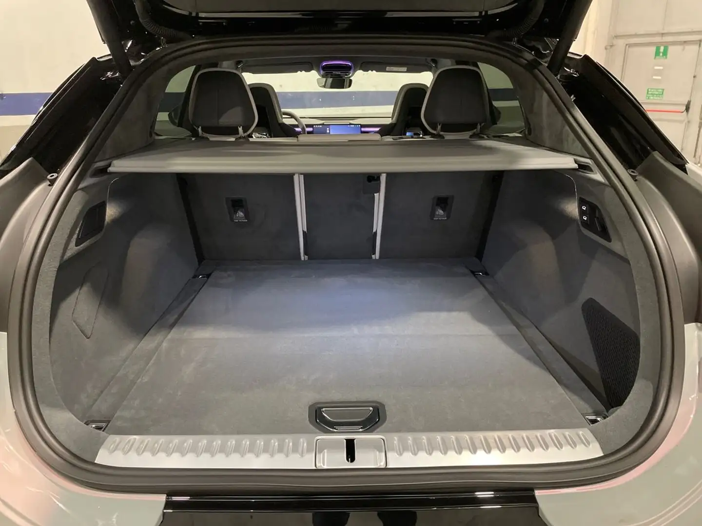 2026 Lotus Eletre, Ιταλία — φωτο 12 z 12