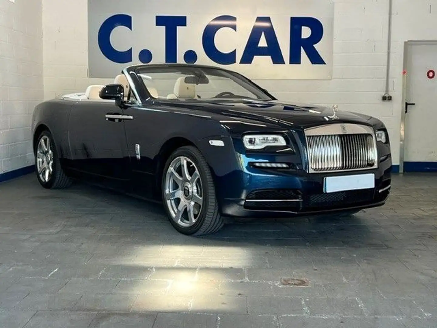 2016 Rolls-Royce Dawn, 5.500 km, Λουξεμβούργο — φωτο 1