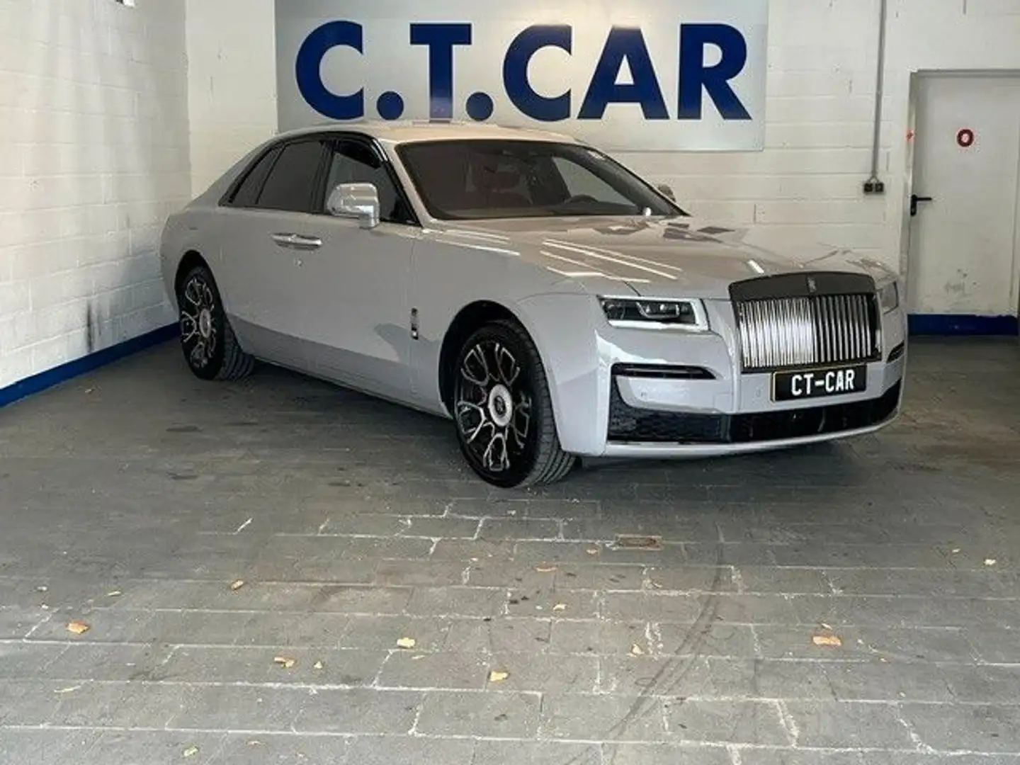 2023 Rolls-Royce Ghost, μαύρο, 4.984 km, Λουξεμβούργο — φωτο 1