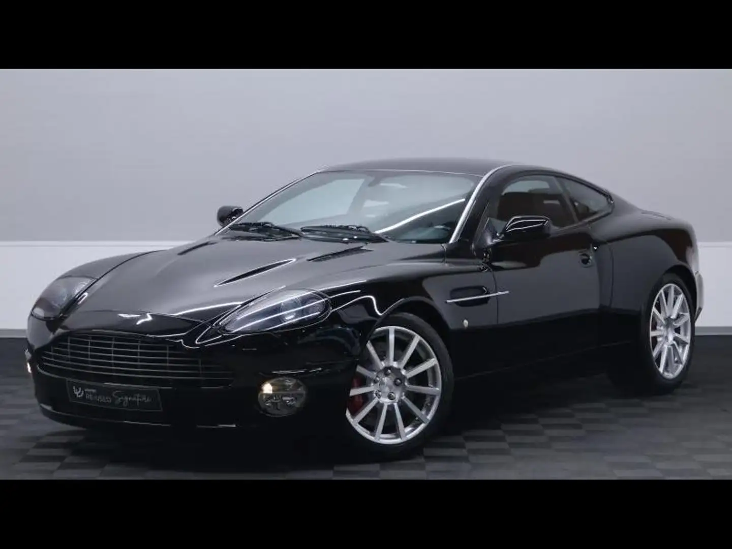 2004 Aston Martin Vanquish, 37.230 km, Lucembursko — φωτο 1