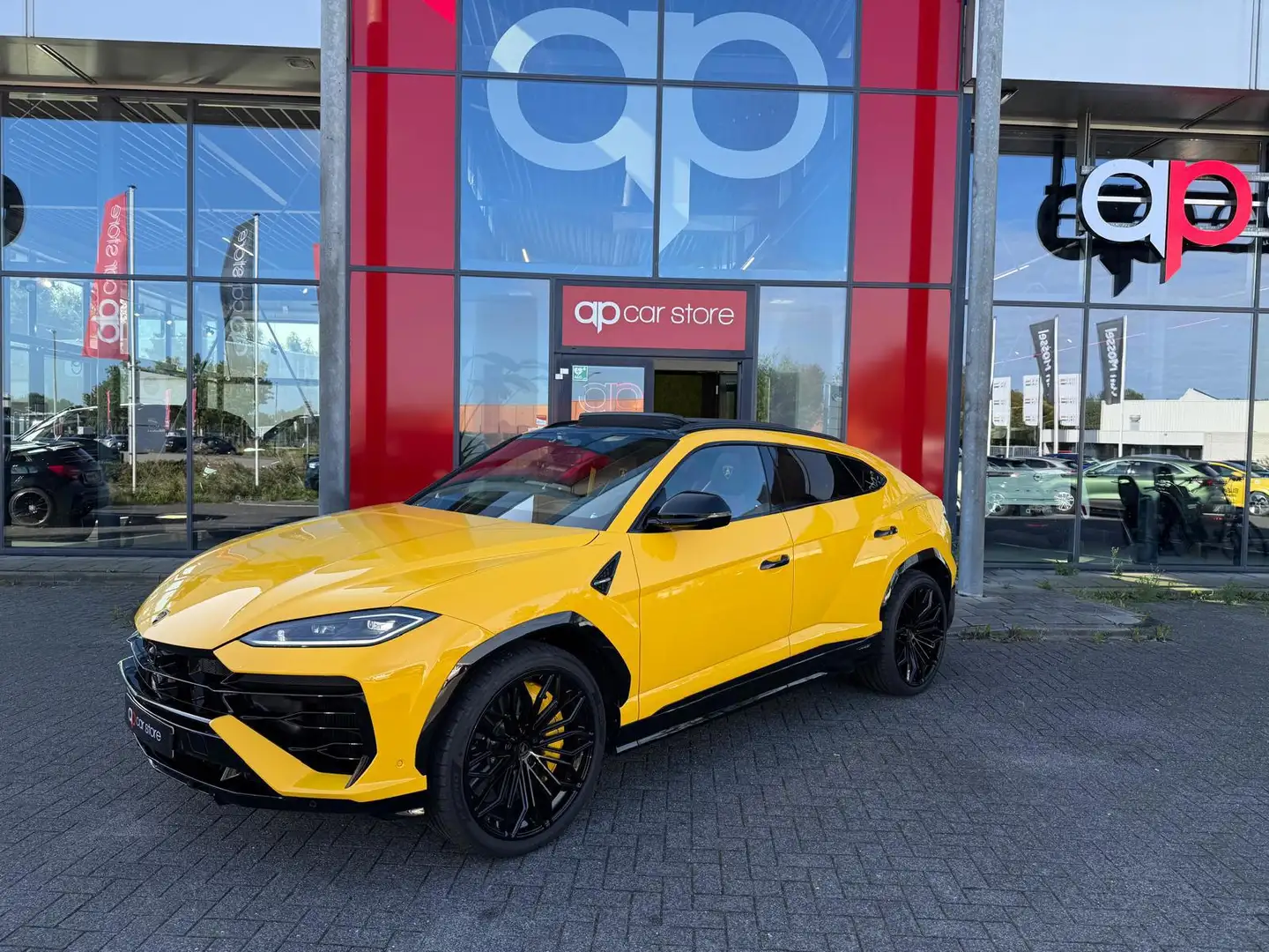 2026 Lamborghini Urus, 13.352 km, Ολλανδία — φωτο 1