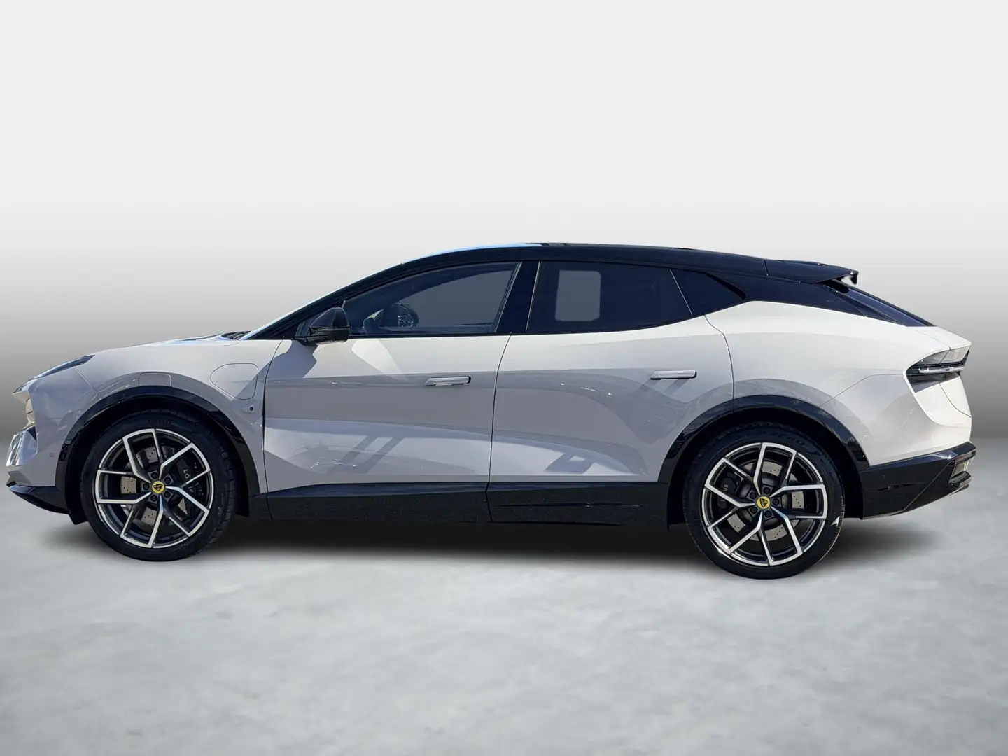 2024 Lotus Eletre, 38.151 km, Ολλανδία — φωτο 11 z 12