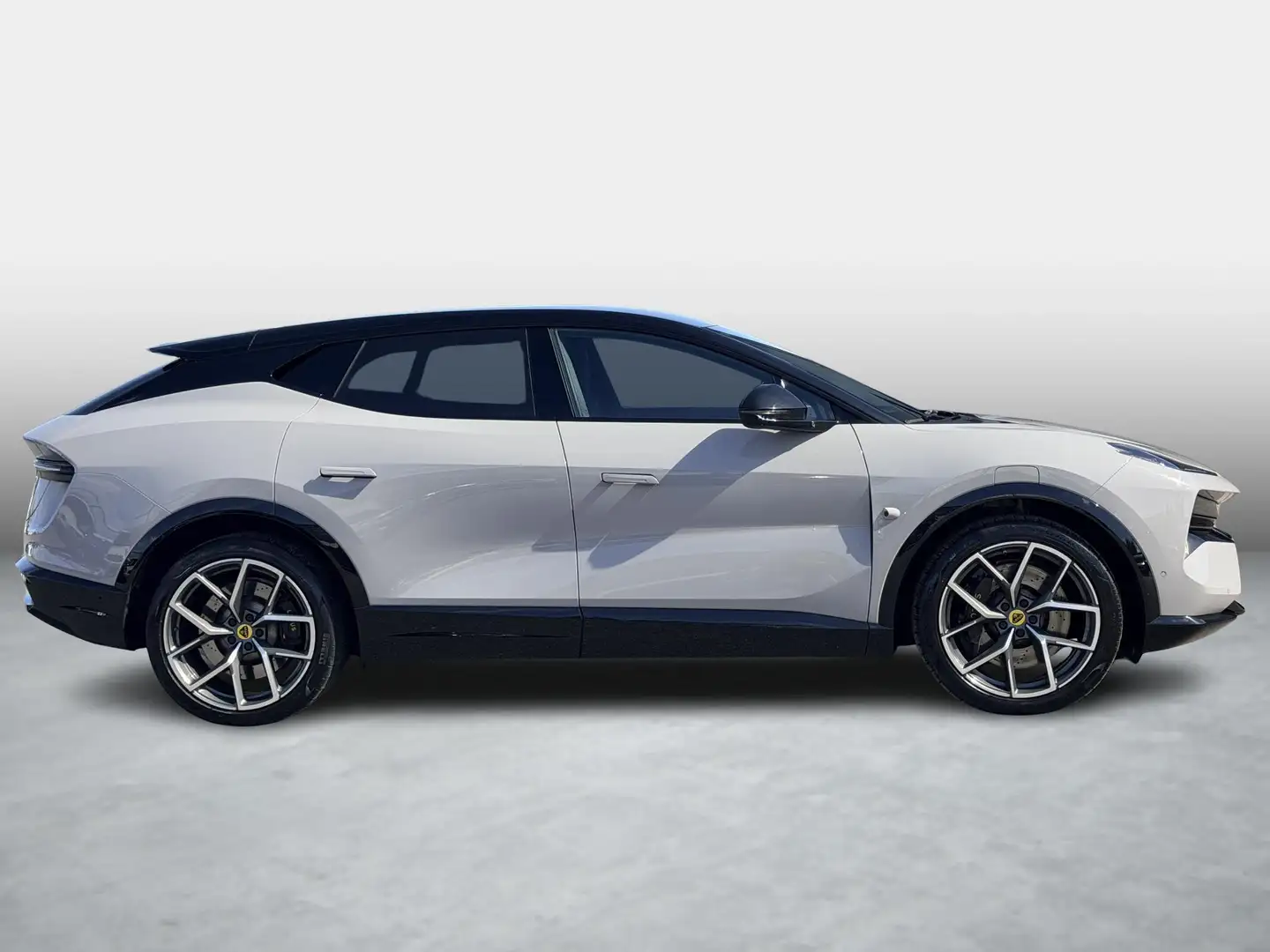 2024 Lotus Eletre, 38.151 km, Ολλανδία — φωτο 7 z 12