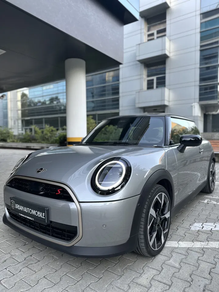 2025 MINI Cooper S, 25.828 km, Ρουμανία — φωτο 3 z 29