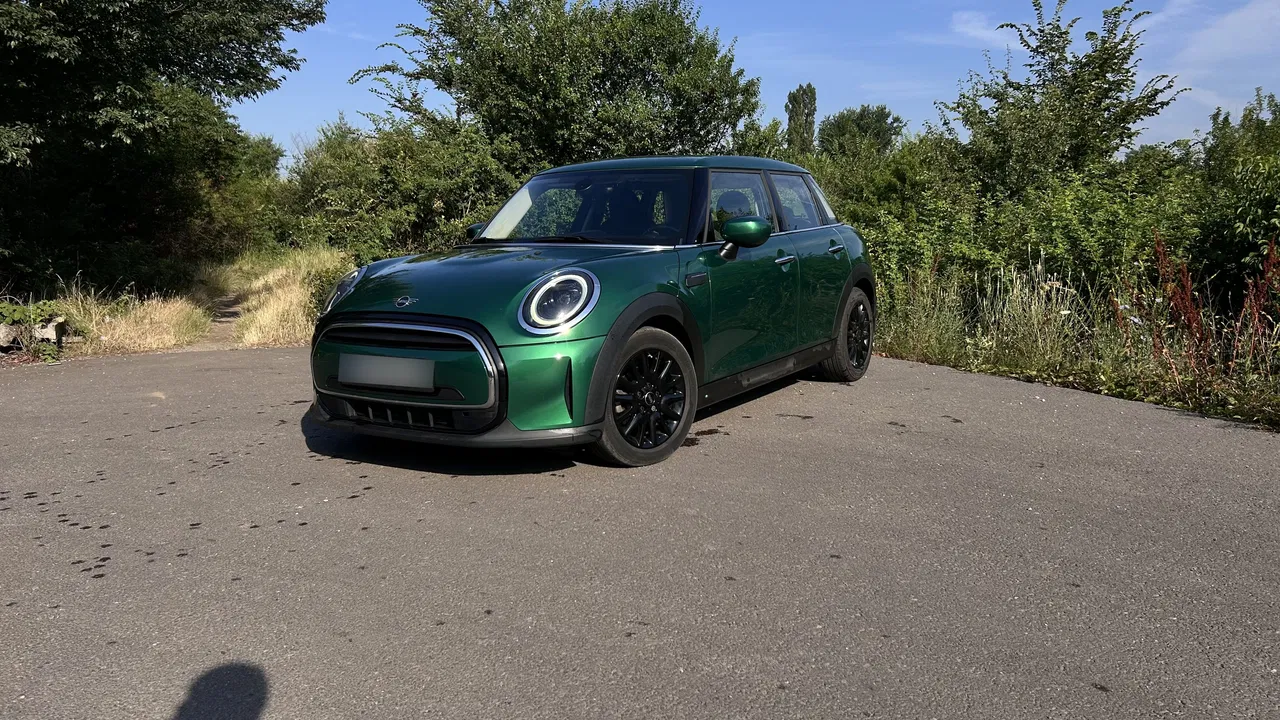 2022 MINI ONE, 103.810 km, Ρουμανία — φωτο 1
