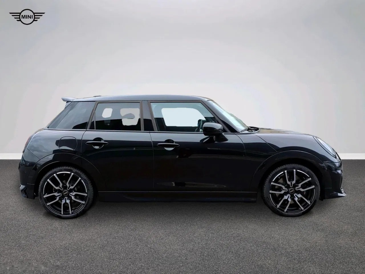 2025 MINI Cooper, 4.447 km, Πολωνία — φωτο 4 z 8