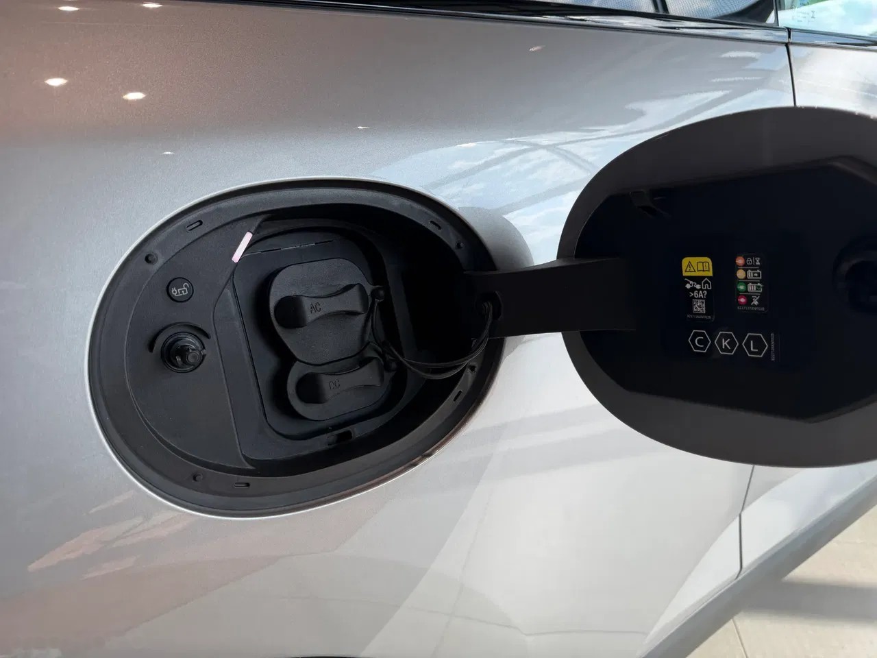 2026 MINI Cooper, 10 km, Πολωνία — φωτο 15 z 20