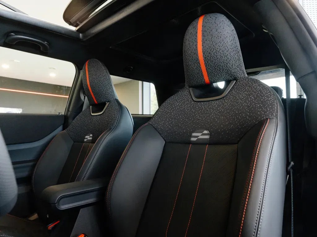 2025 MINI Cooper, 7 km, Πολωνία — φωτο 13 z 15