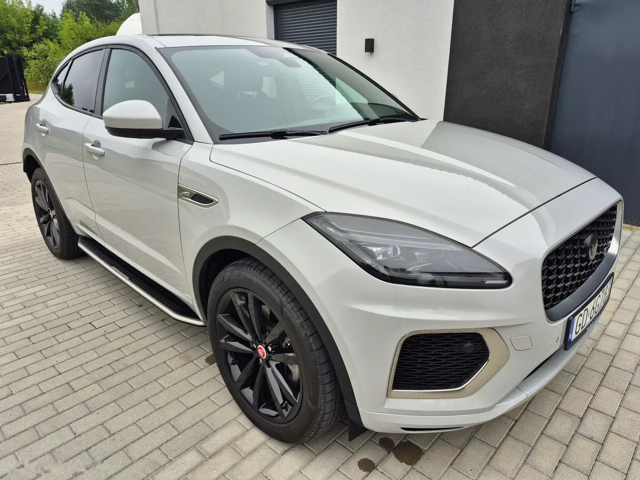 2023 Jaguar E-Pace, 16.000 km, Πολωνία — φωτο 1