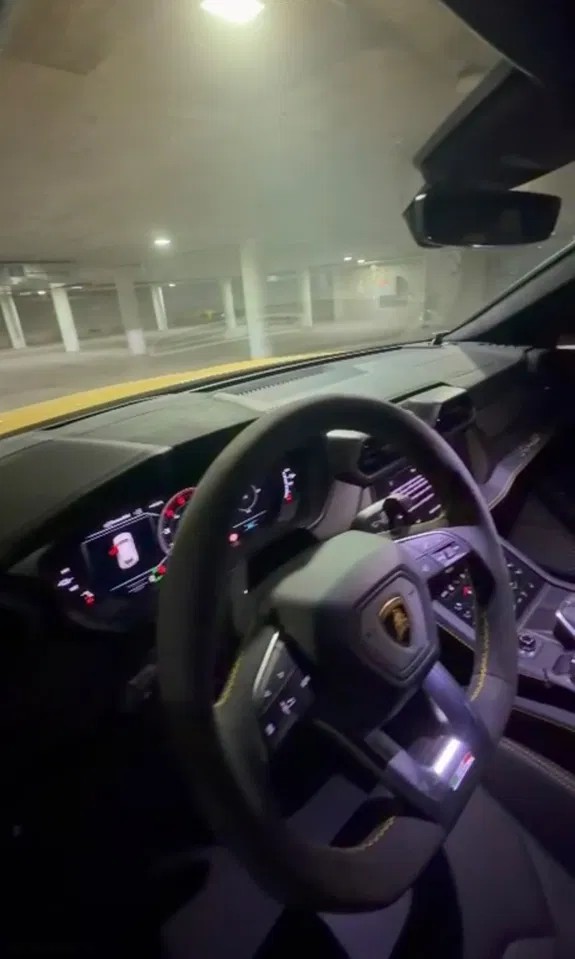 2026 Lamborghini Urus, 25 km, Πολωνία — φωτο 6 z 9