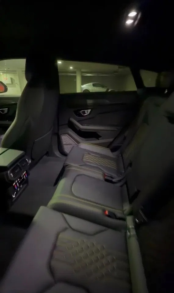 2026 Lamborghini Urus, 25 km, Πολωνία — φωτο 8 z 9