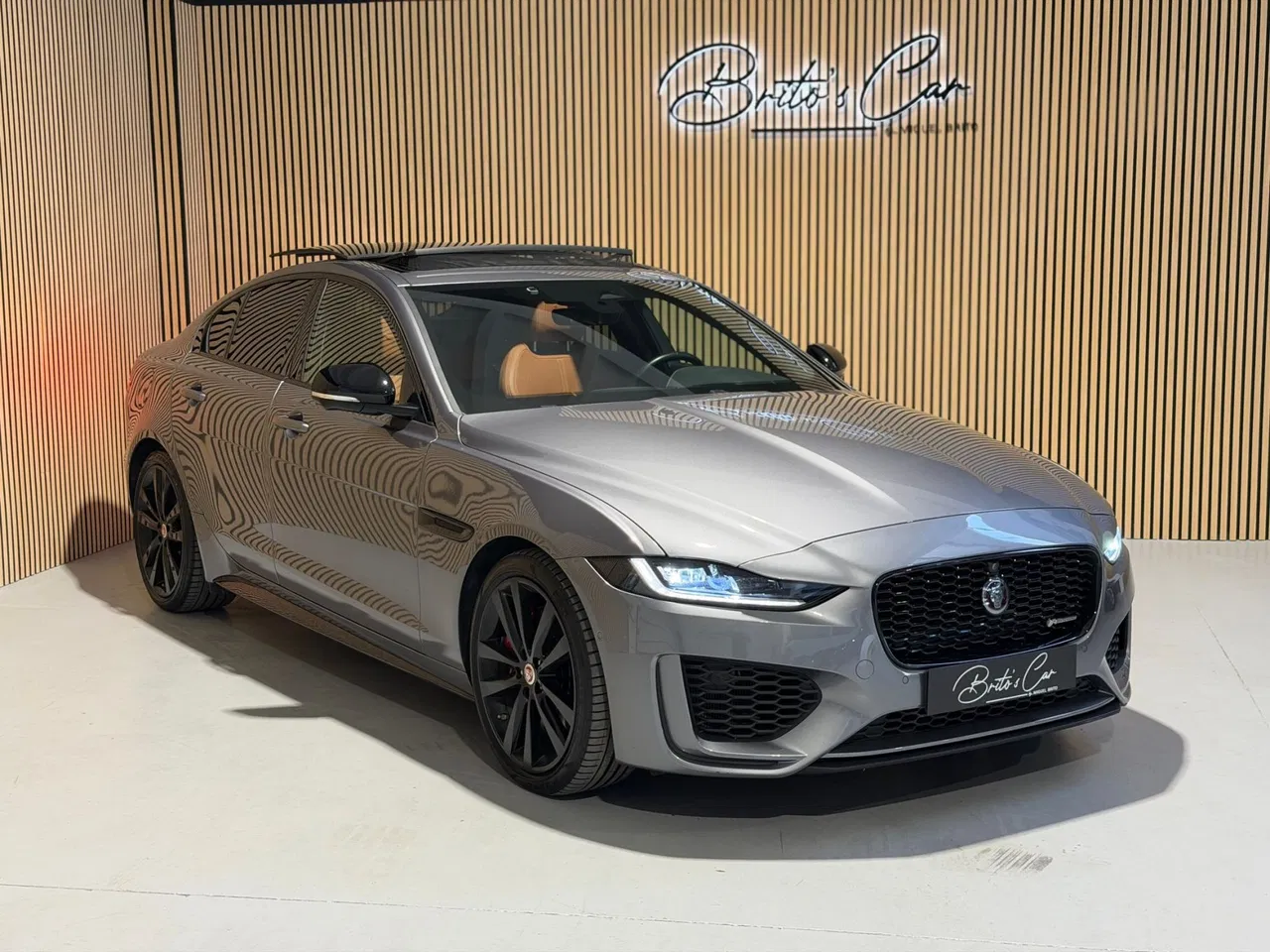 Jaguar XE, 29.000 km, Portugalsko — φωτο 1
