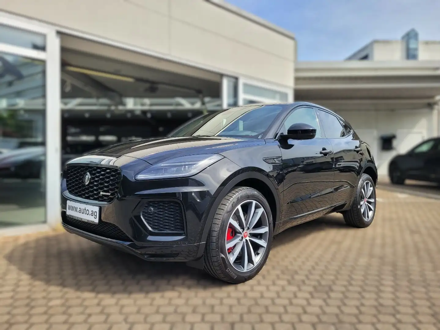 2023 Jaguar E-Pace, μαύρο, 26.790 km, Německo — φωτο 1