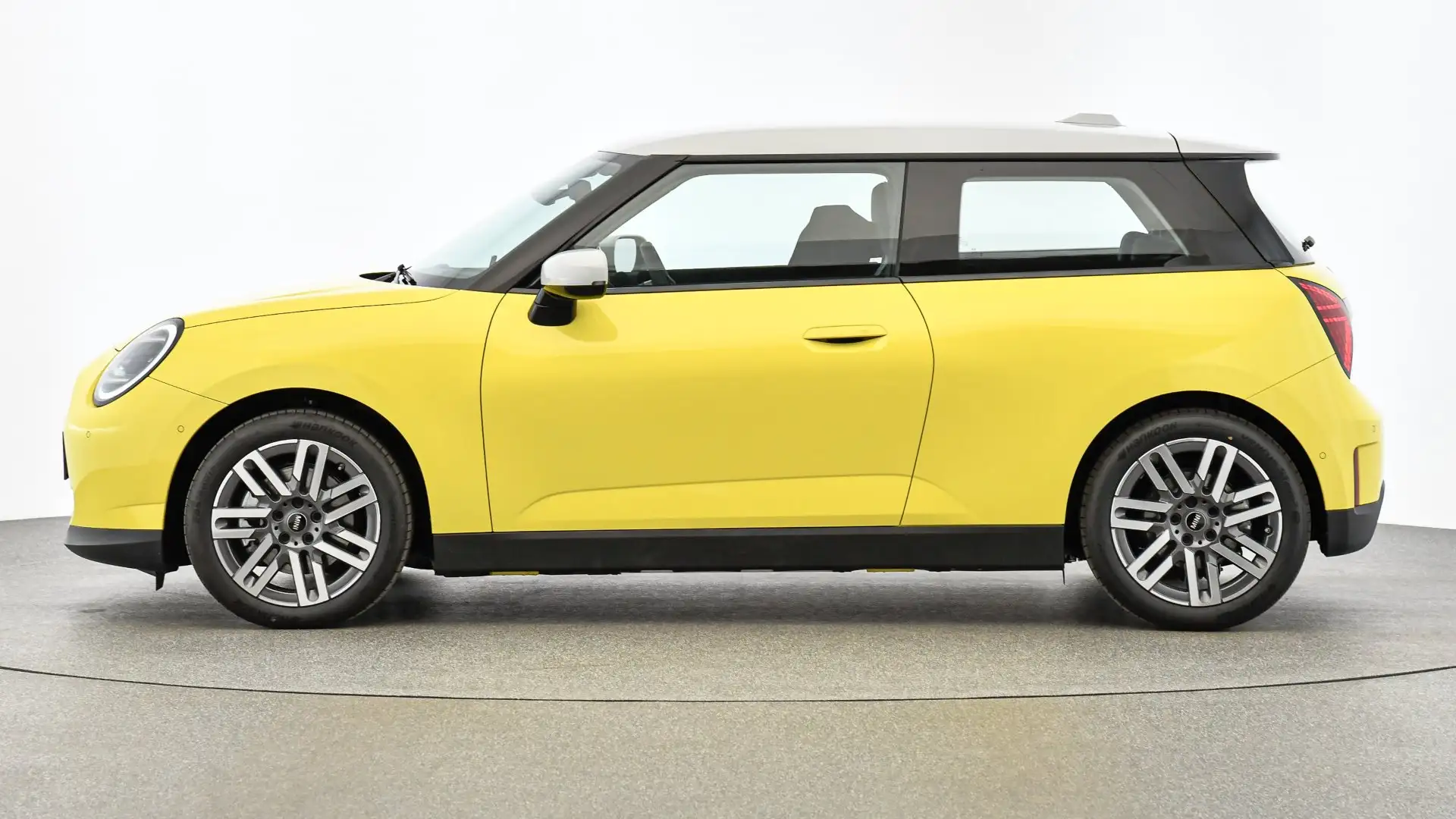2026 MINI Cooper E, 9.900 km, Αυστρία — φωτο 4 z 12