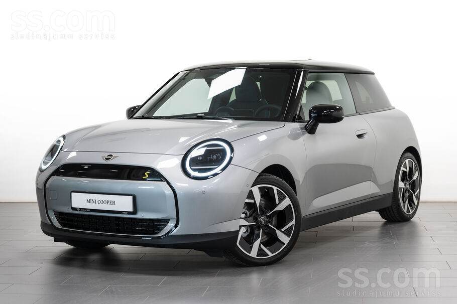 2026 MINI Hatch, Lotyšsko — φωτο 1
