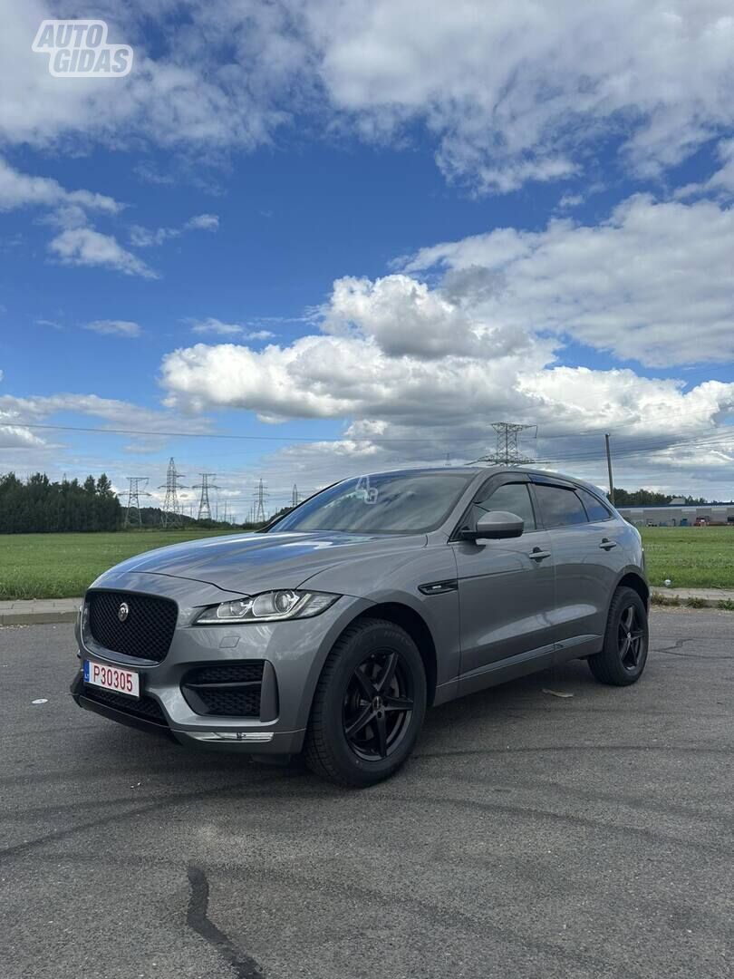 2019 Jaguar E-Pace, Λιθουανία — φωτο 1