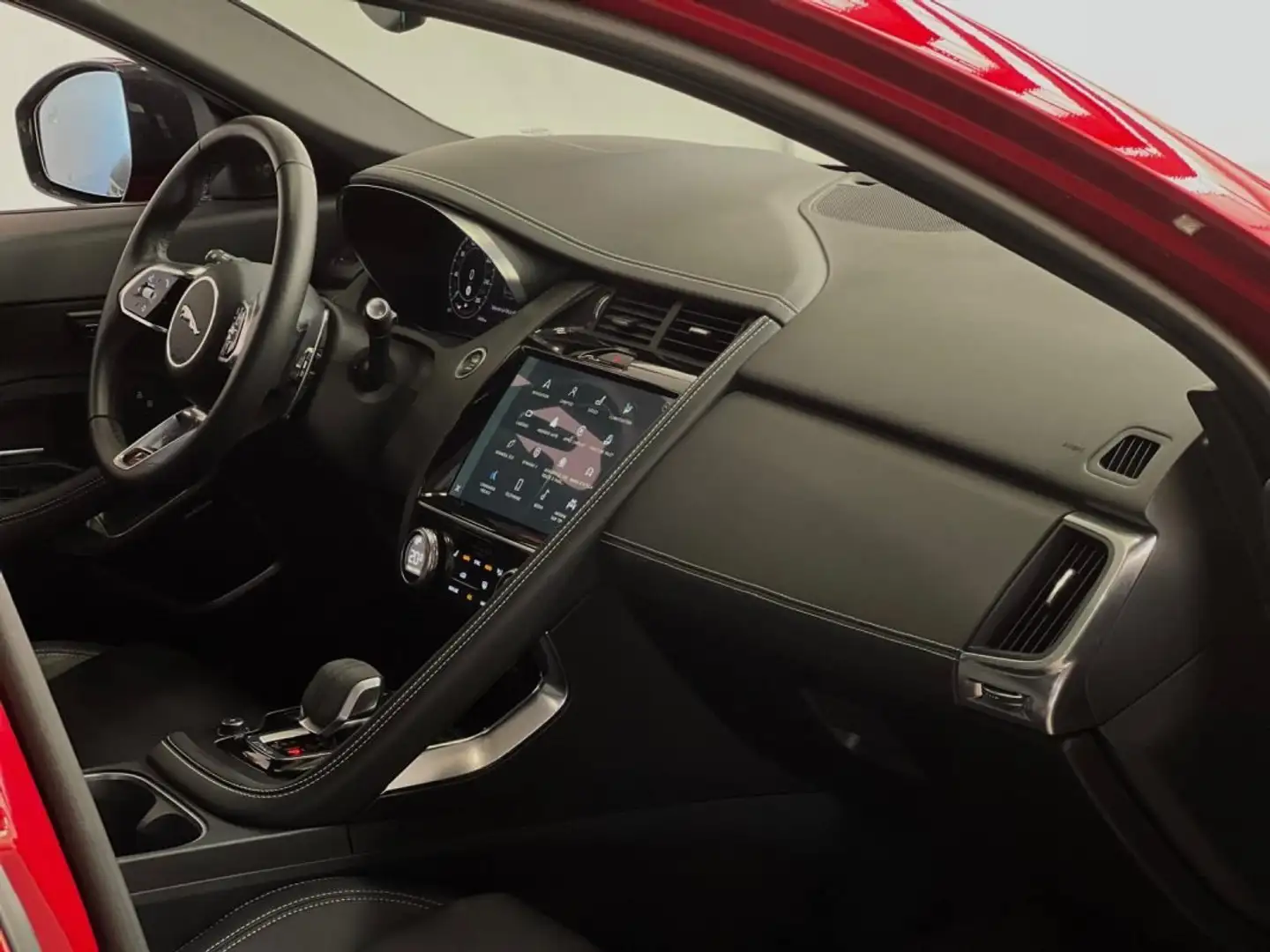 2023 Jaguar E-Pace, 49.678 km, Γαλλία — φωτο 10 z 22