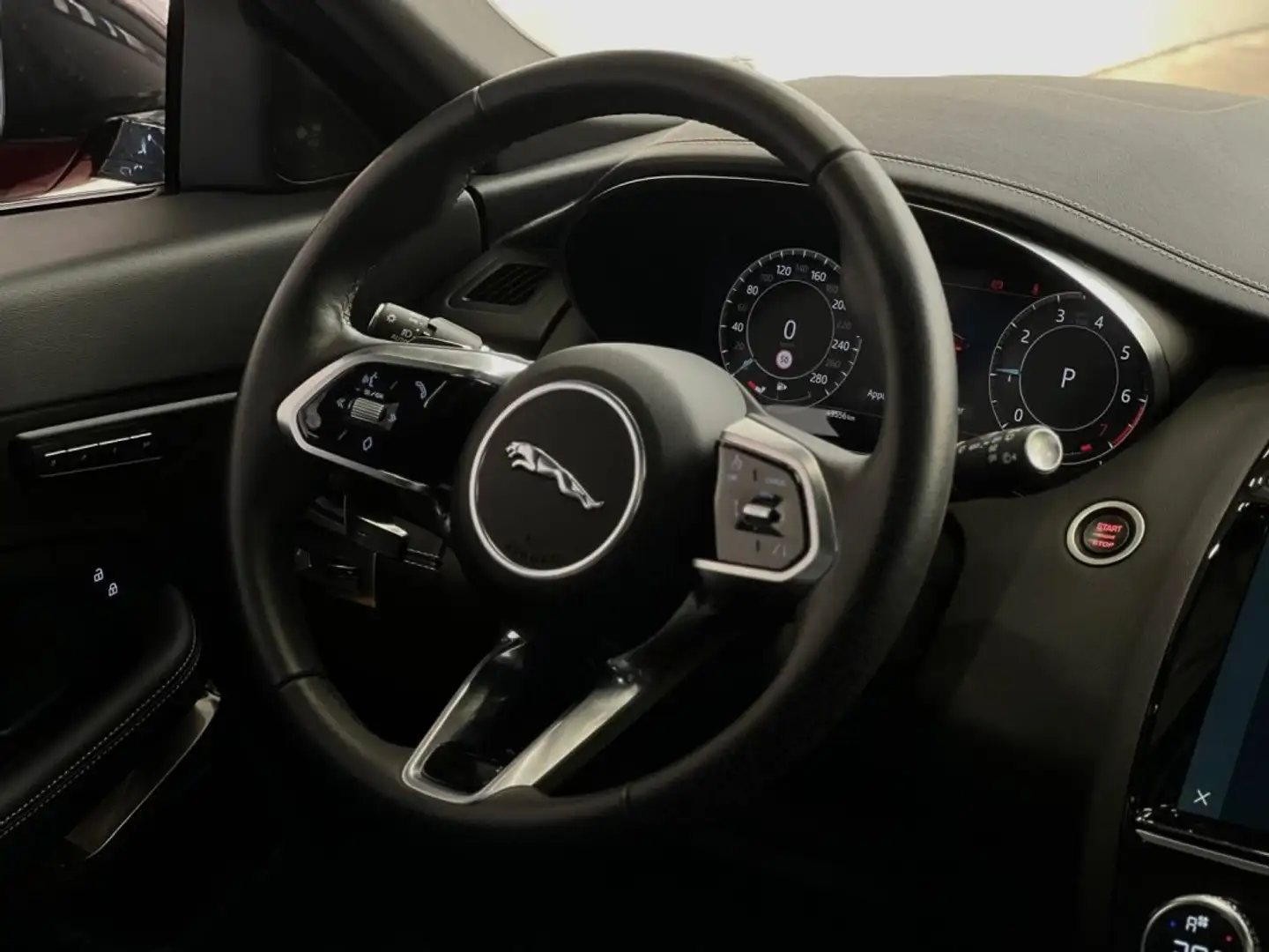 2023 Jaguar E-Pace, 49.678 km, Γαλλία — φωτο 8 z 22