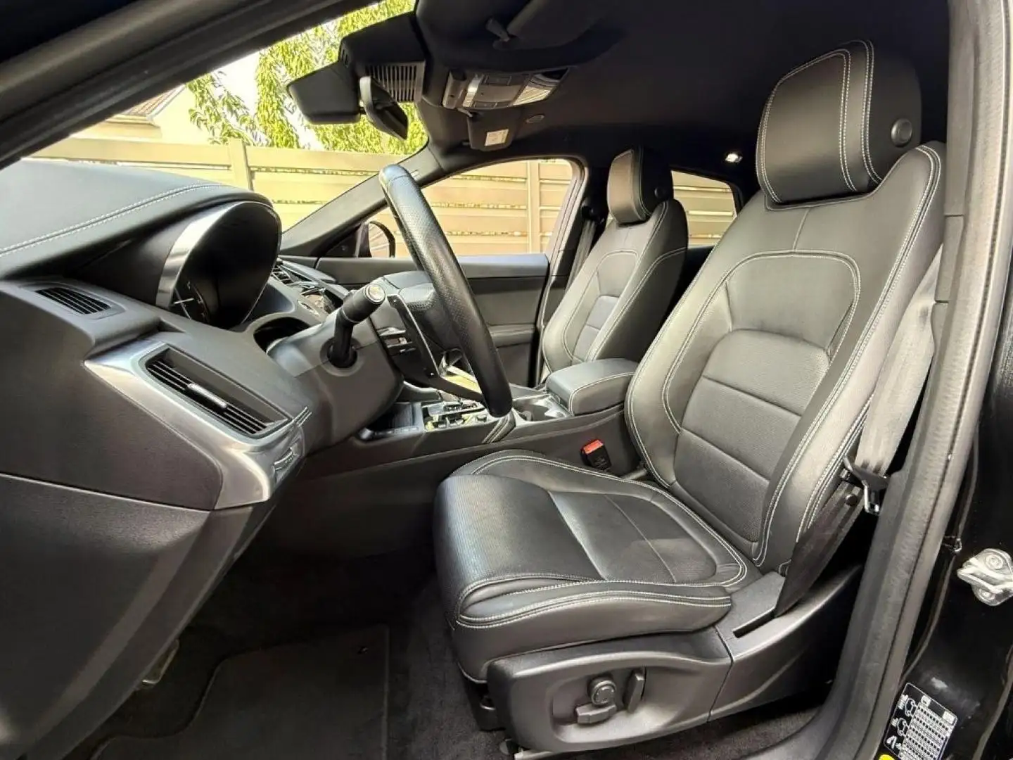 2023 Jaguar E-Pace, 41.600 km, Γαλλία — φωτο 10 z 20