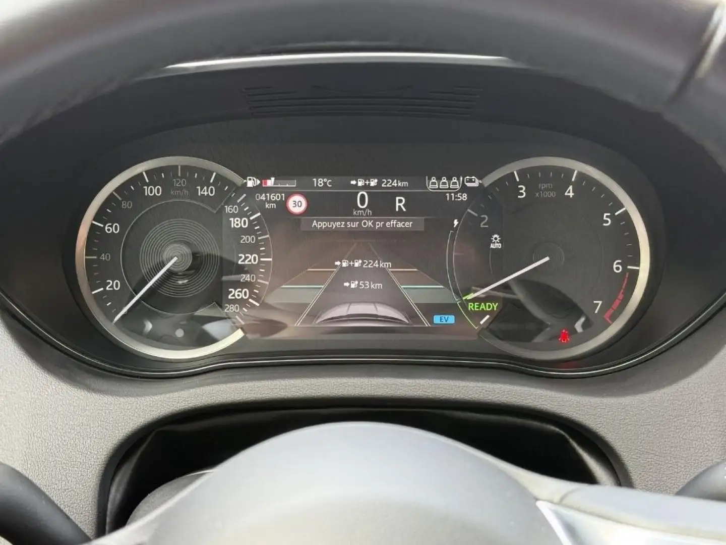 2023 Jaguar E-Pace, 41.600 km, Γαλλία — φωτο 16 z 20