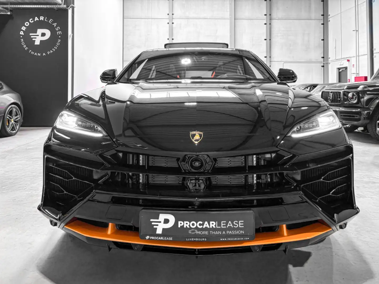 2025 Lamborghini Urus, 18.000 km, Francie — φωτο 2 z 12