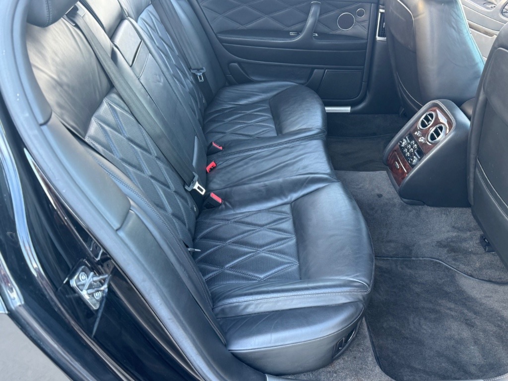 2011 Bentley, 55.000 km, Βουλγαρία — φωτο 11 z 15