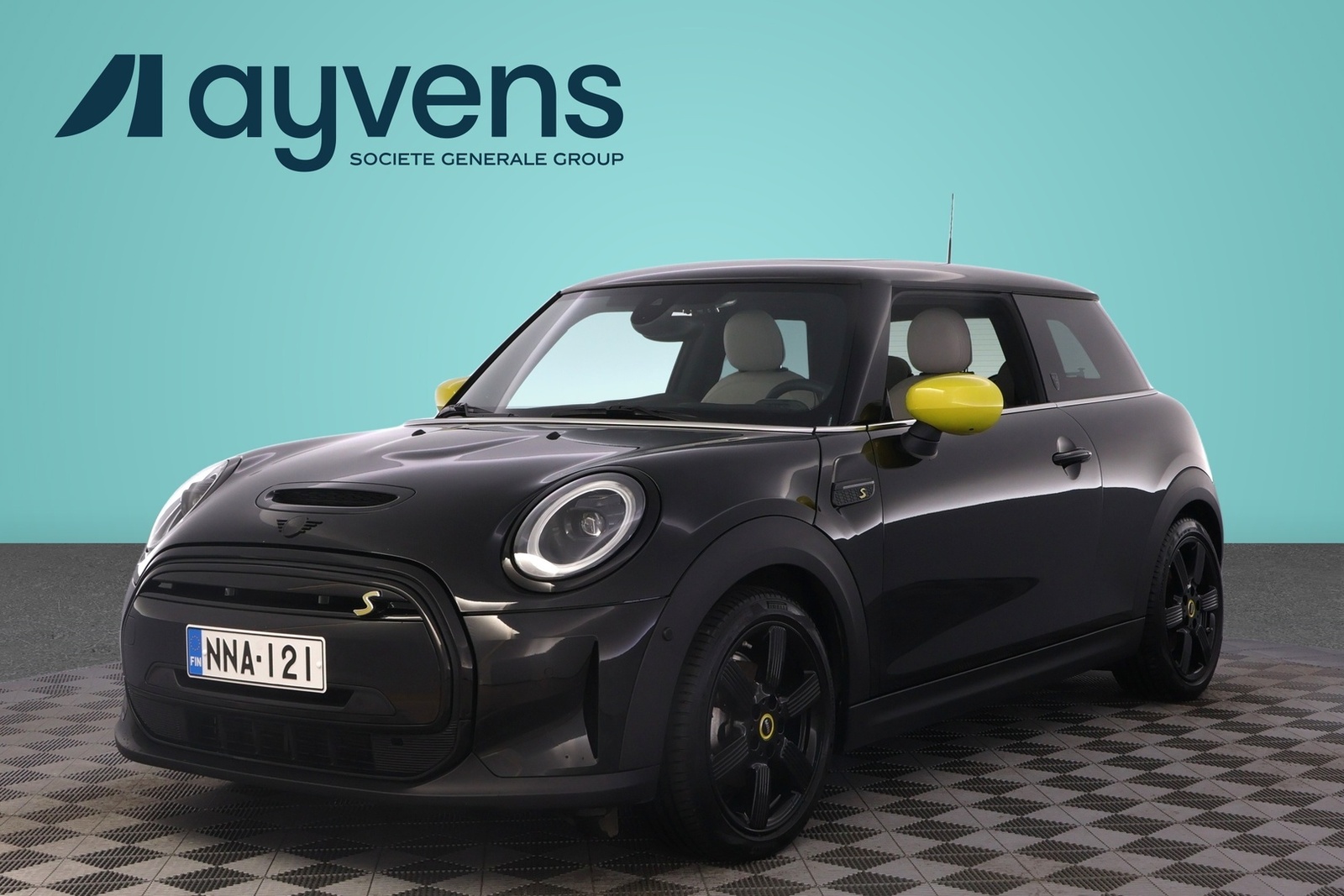 2023 MINI hatchback, 25.000 km, Finsko — φωτο 1