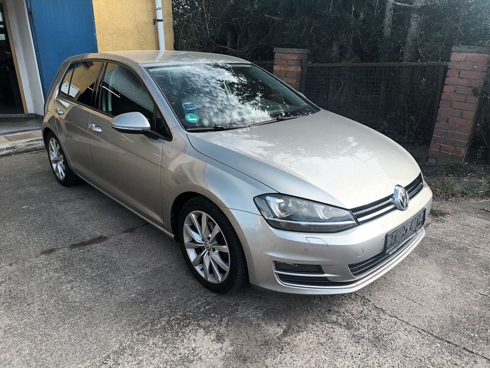 Volkswagen Golf VII Lim. Highline BMT, 1.Hand, Tüv 02/2028, Německo — φωτο 1