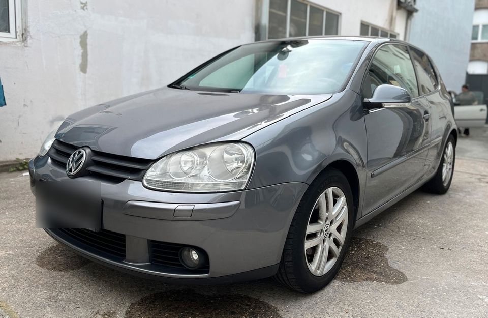 Volkswagen Golf 1.6 Goal *StzHz*SchDach*PDC*, Německo — φωτο 1