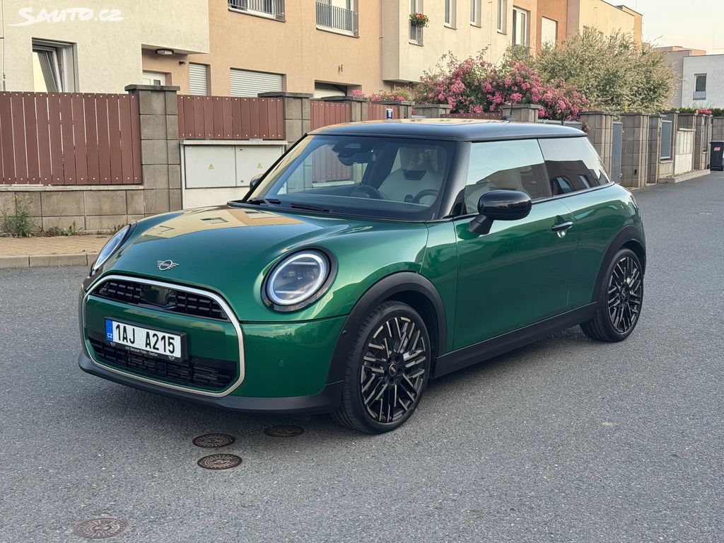 2025 MINI Cooper, 14.500 km, Τσεχία — φωτο 1