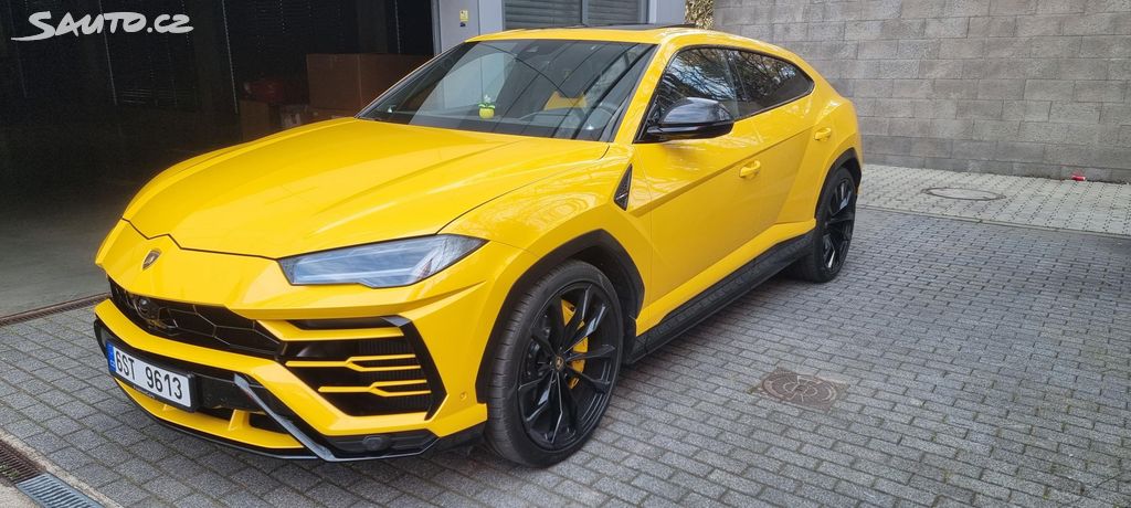 2020 Lamborghini Urus, 25.000 km, Τσεχία — φωτο 3 z 3