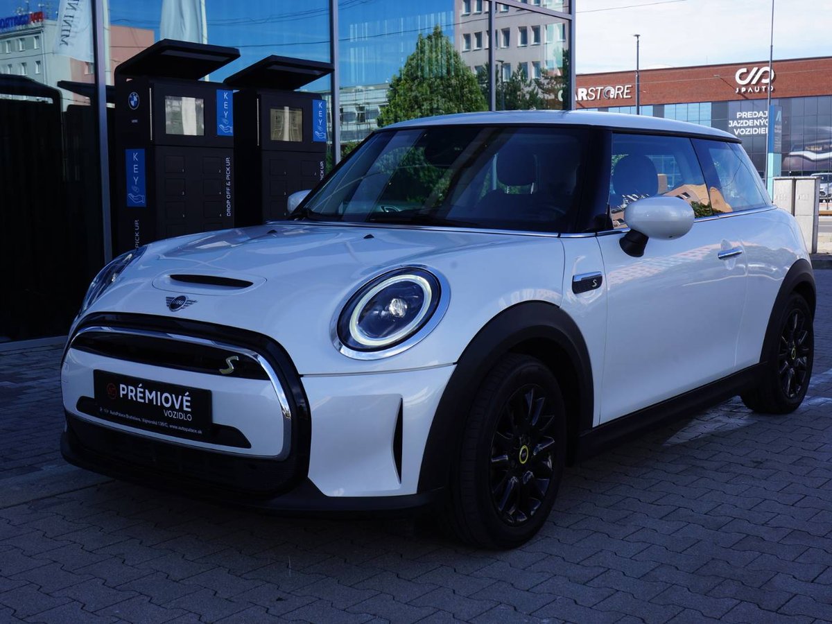 2023 MINI Cooper E, 74.000 km, Σλοβακία — φωτο 1