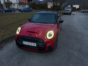 2023 MINI Cooper S, 30.000 km, Σλοβακία — φωτο 3 z 5