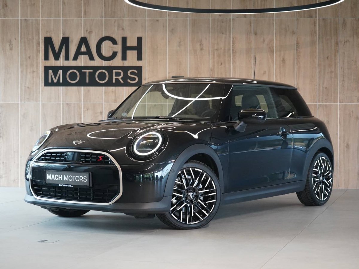 2024 MINI Cooper S, 19.020 km, Τσεχία — φωτο 1