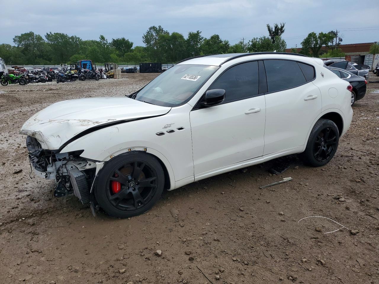 2022 Maserati LEVANTE BASE, λευκό, 81.109 km, εισαγωγή ΗΠΑ — φωτο 1