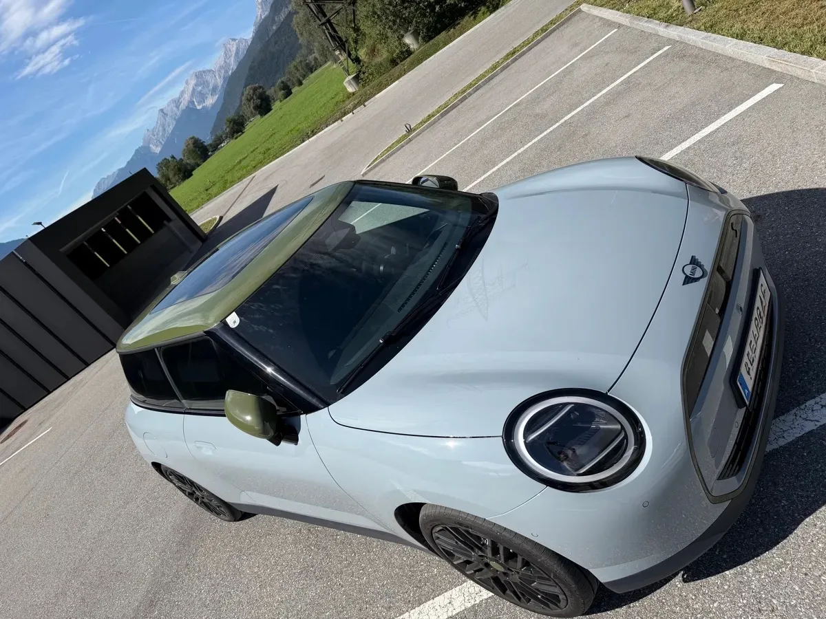 2026 MINI Cooper, 1.500 km, Rakousko — φωτο 1